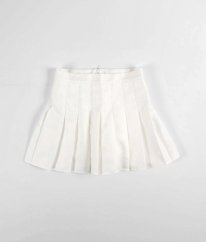 Bílá skládaná kraťasová sukně
