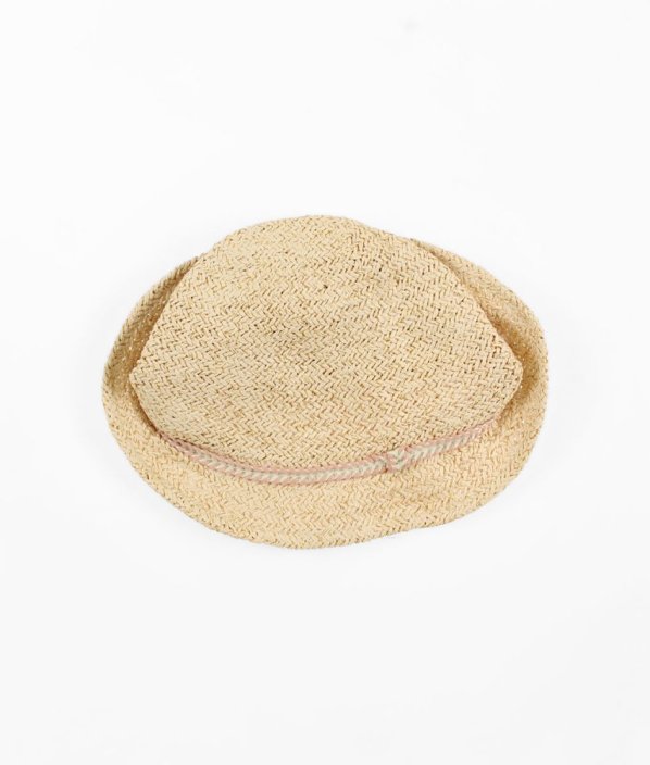 Béžovozlatý klobúčik NEXT