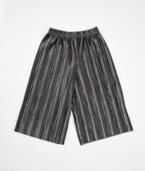 Šedé skládané lesklé sametové krátke nohavice F&F