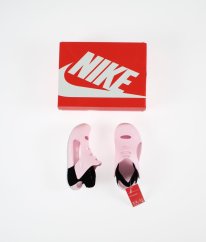 Růžovočerné sandály (EUR 29,5, stélka 18 cm) NIKE