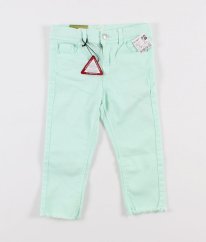 Pistáciové 3/4 skinny nohavice KIABI