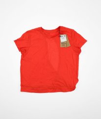 Červené tričko s asymetrickým prostřihem na zádech OVS