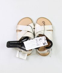 Stříbrné sandálky (EUR 22) KIABI