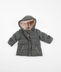 Šedá zimná bunda s ružovým kožúškom C&A