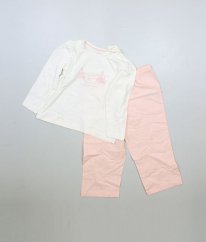 Souprava růžových kalhot a krémového trika