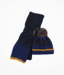 Modrá zateplená čepice a šála