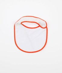 Bílý froté pogumovaný bryndáček s oranžovočerveným  lemováním