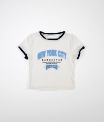 Bílé tričko s nápisem