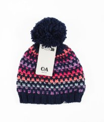 Barevná zateplená čepice s kožíškem C&A