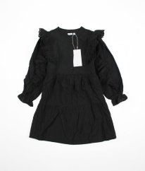 Černé šaty s macramé krajkou NAME IT