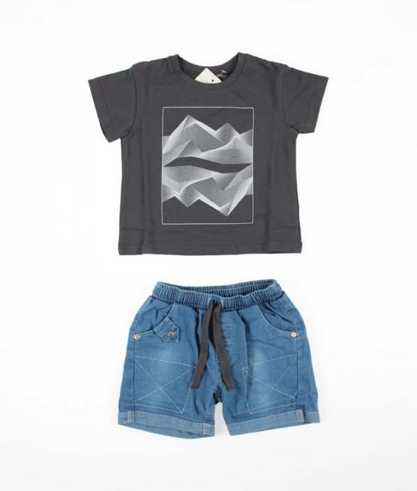 Šedé tričko se vzorem a modré denimové kraťasy BEMBI