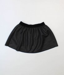 Černá sukně s koženkovým vzhledem