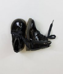 Černé lakované boty (EUR 20) DUNNES