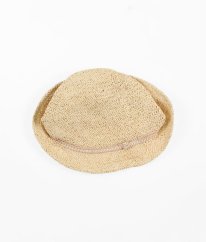 Béžovozlatý klobúčik NEXT