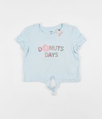 Světle modré tričko s nápisem KIABI