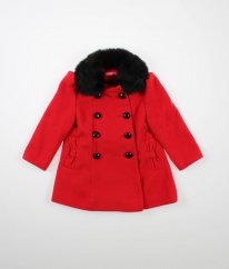 Červený kabát ID